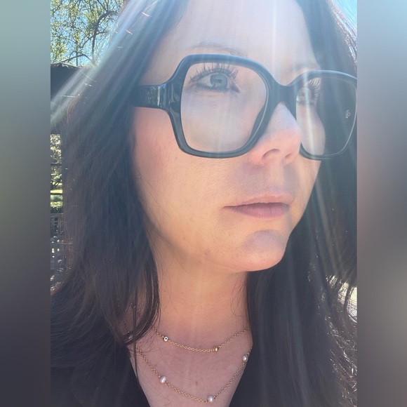 Meet your Posher, Jessica - Picture 2 of 3